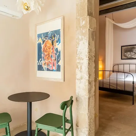 Apartment Charming Nest With Terrace By Wonderful Italy