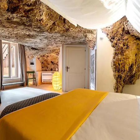 Apartment Charming Nest With Terrace By Wonderful Italy *
