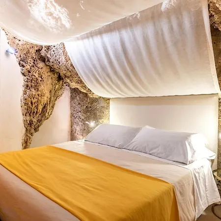 Daire Charming Nest With Terrace By Wonderful Italy